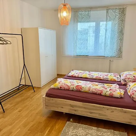 Apartment Happy Near Airport Schwechat