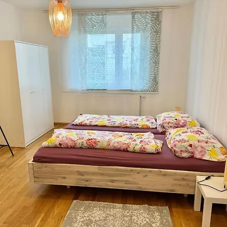 Apartment Happy Near Airport